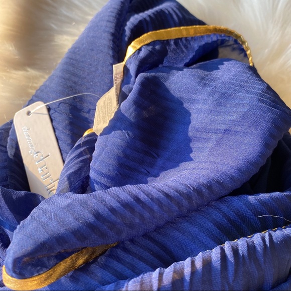 ‼️Charming Charlie blue scarf with gold edges - Picture 9 of 10